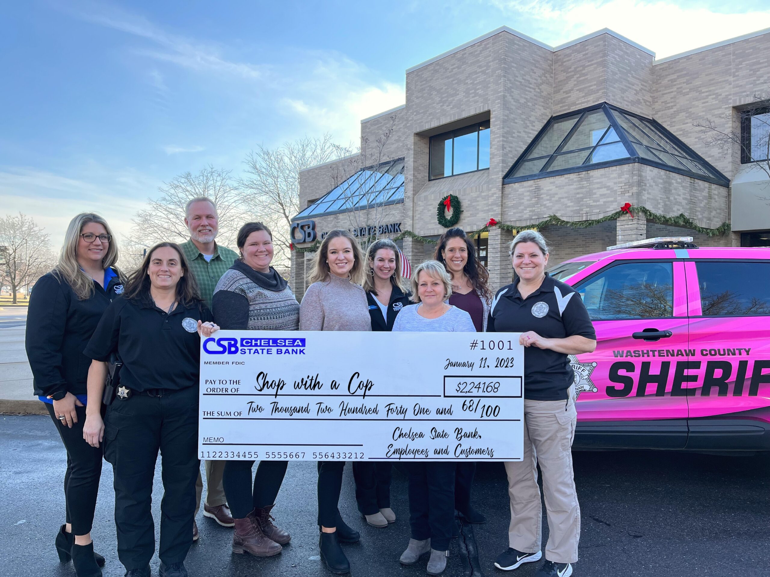 Chelsea State Bank presents donation to Washtenaw County Sheriff’s Department